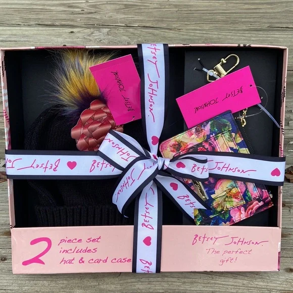Betsey Johnson | Bags | Betsey Johnson Gift Box Floral Card  display picture 2